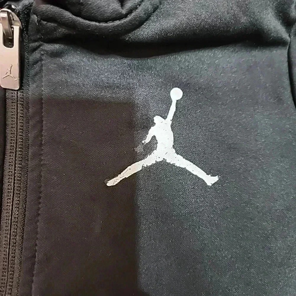 Jordan Boys Track zip-up jacket. Size small - Picture 3 of 5